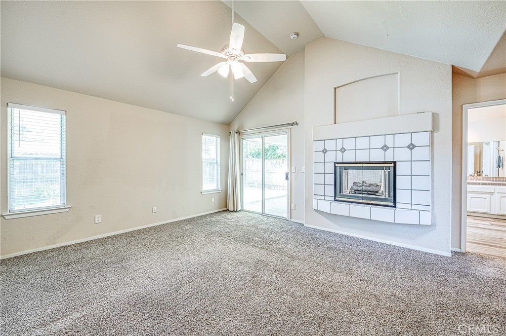 2231 E Pryor Dr, Fresno, CA 93720