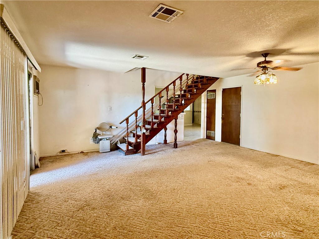 4934 E Floradora, Fresno, CA 93727