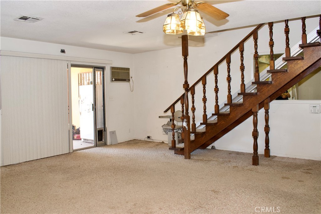 4934 E Floradora, Fresno, CA 93727