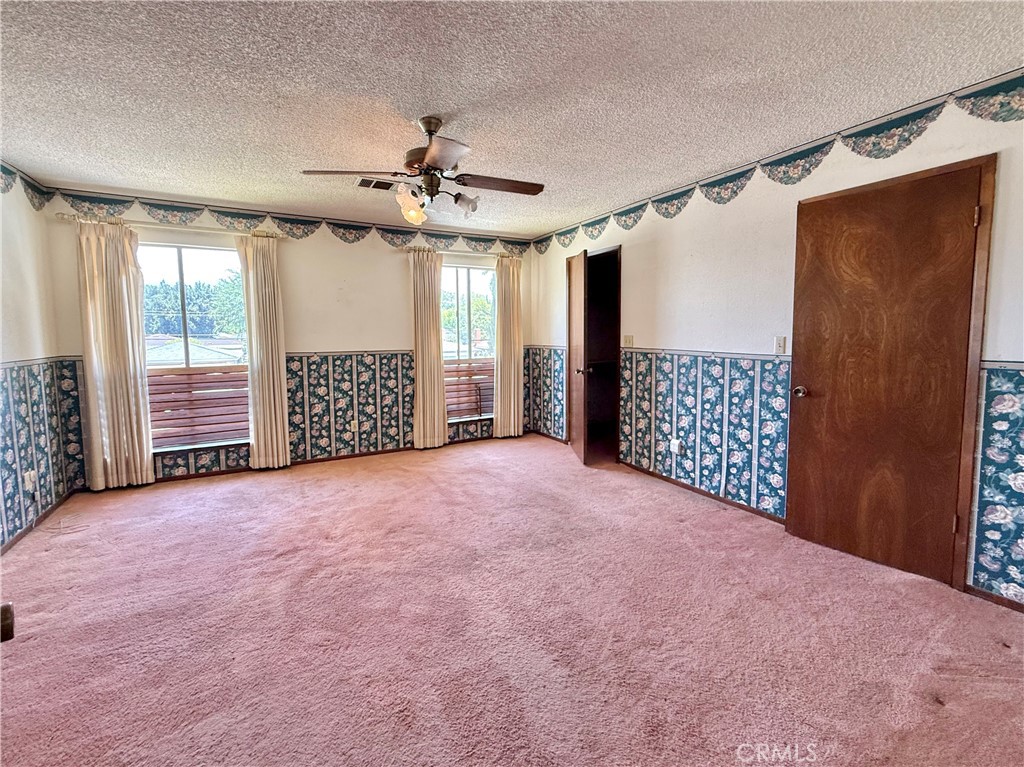 4934 E Floradora, Fresno, CA 93727