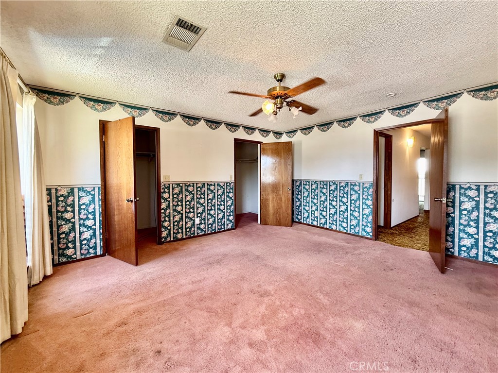 4934 E Floradora, Fresno, CA 93727
