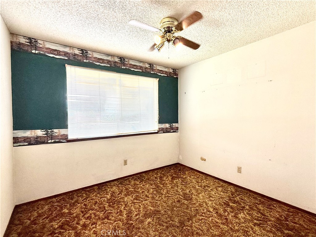 4934 E Floradora, Fresno, CA 93727