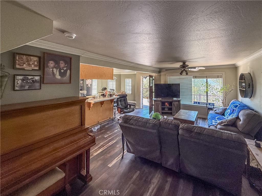 42306 Snowline Ct, Oakhurst, CA 93644