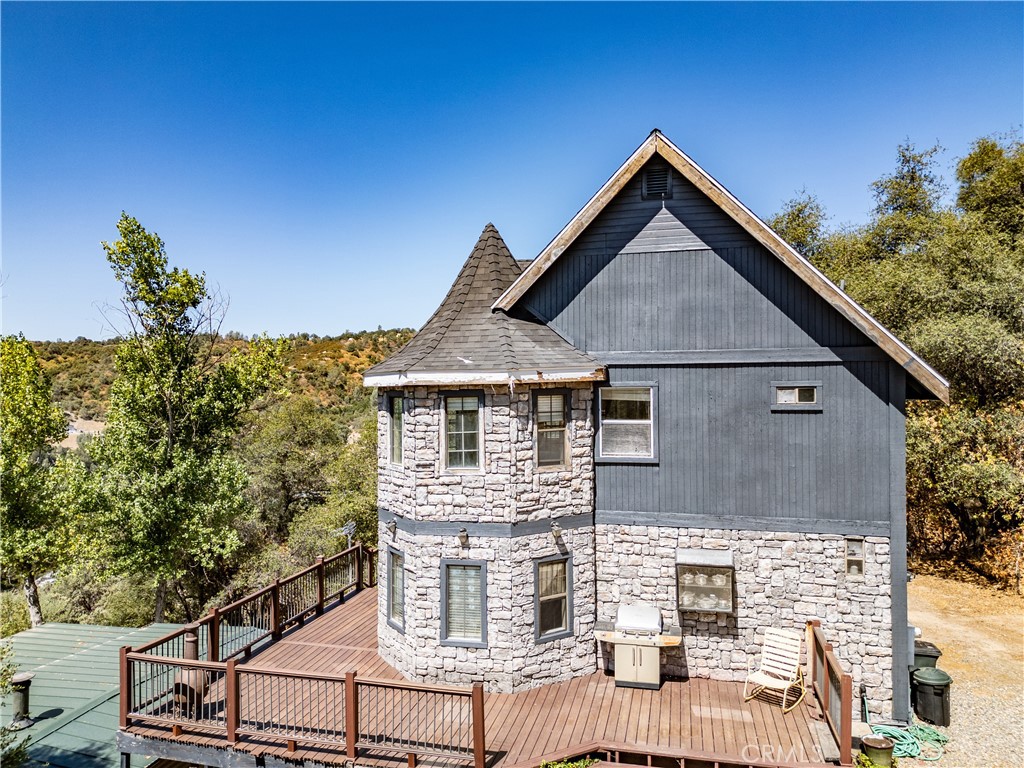 42306 Snowline Ct, Oakhurst, CA 93644