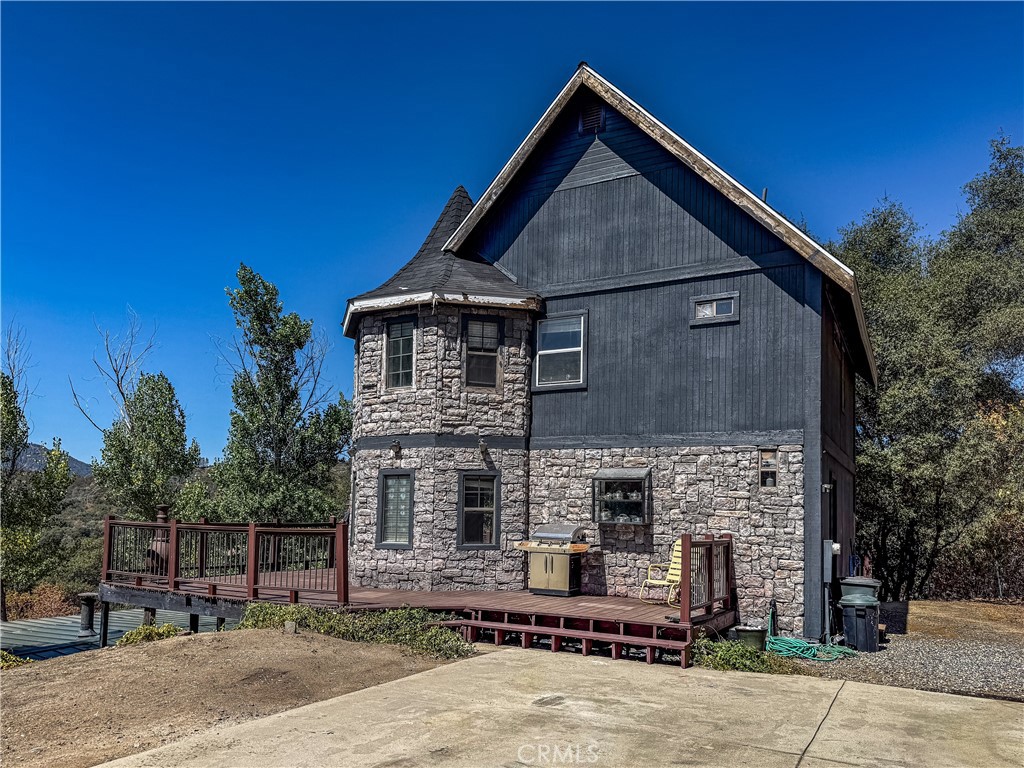 42306 Snowline Ct, Oakhurst, CA 93644