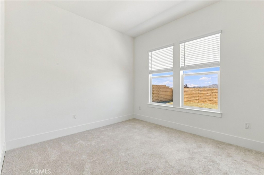 17055 Ta wan ka, Apple Valley, CA 92307