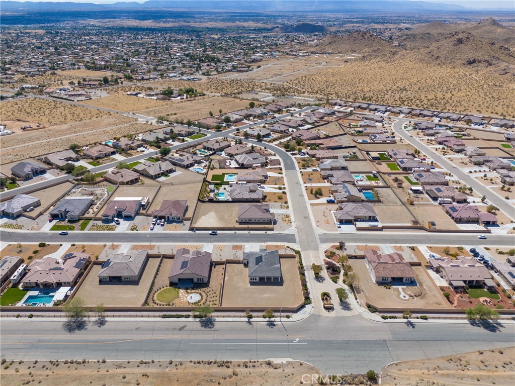 17055 Ta wan ka, Apple Valley, CA 92307