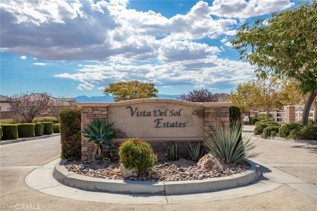 17055 Ta wan ka, Apple Valley, CA 92307