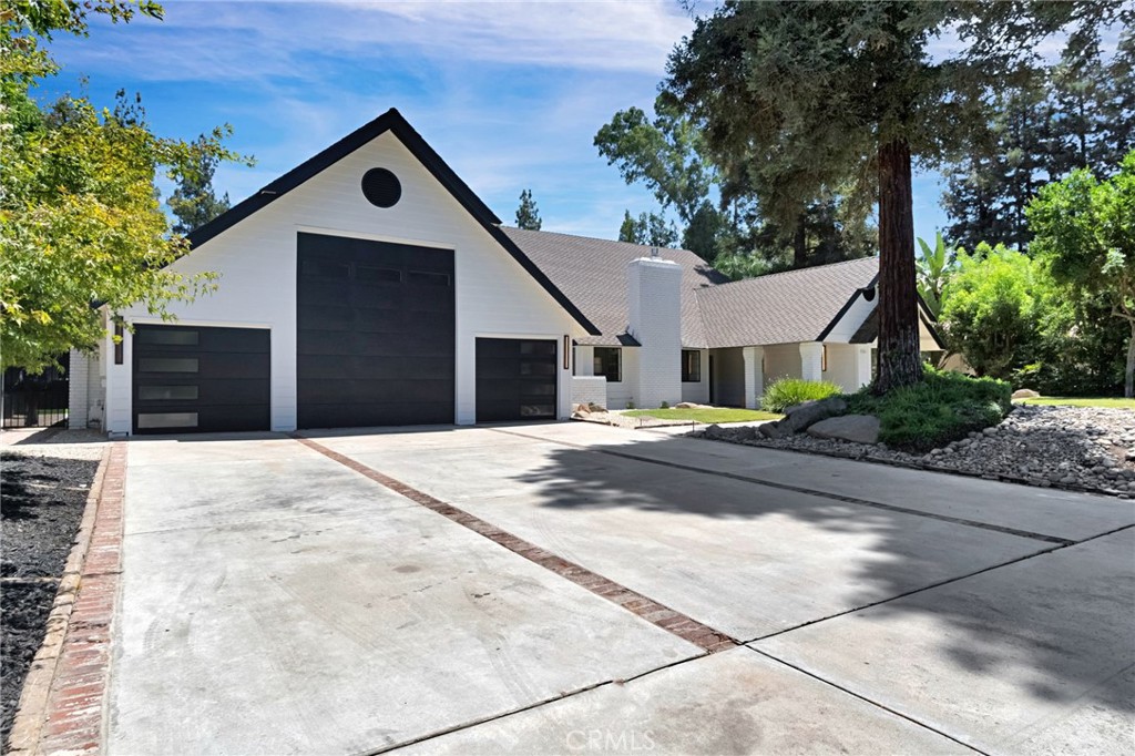 7442 N Tahan, Fresno, CA 93711