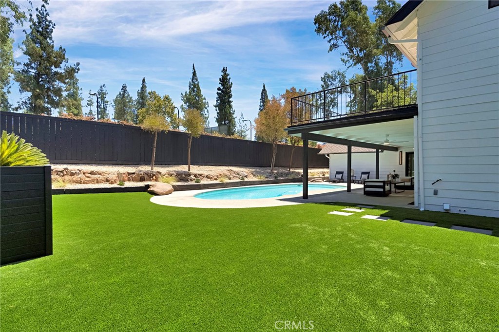 7442 N Tahan, Fresno, CA 93711