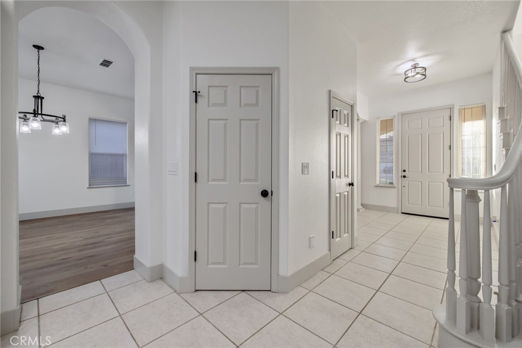 938 Ruby Way, Livingston, CA 95334