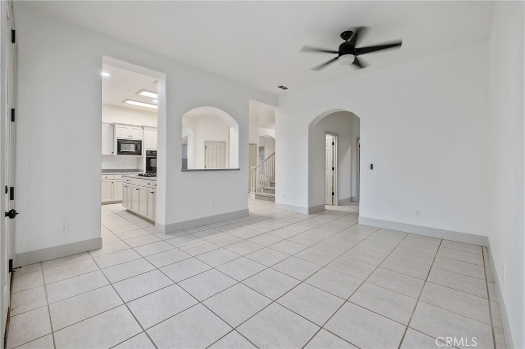 938 Ruby Way, Livingston, CA 95334