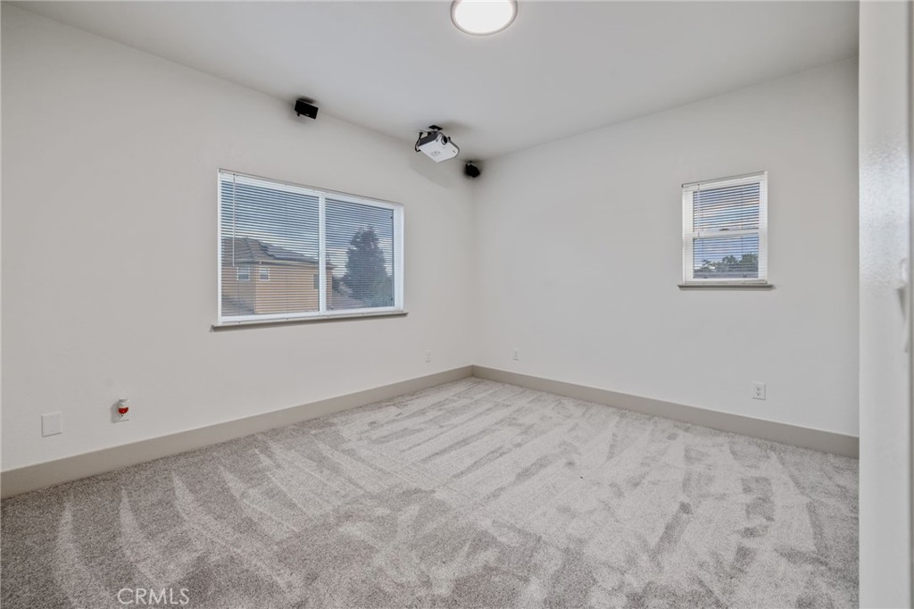 938 Ruby Way, Livingston, CA 95334