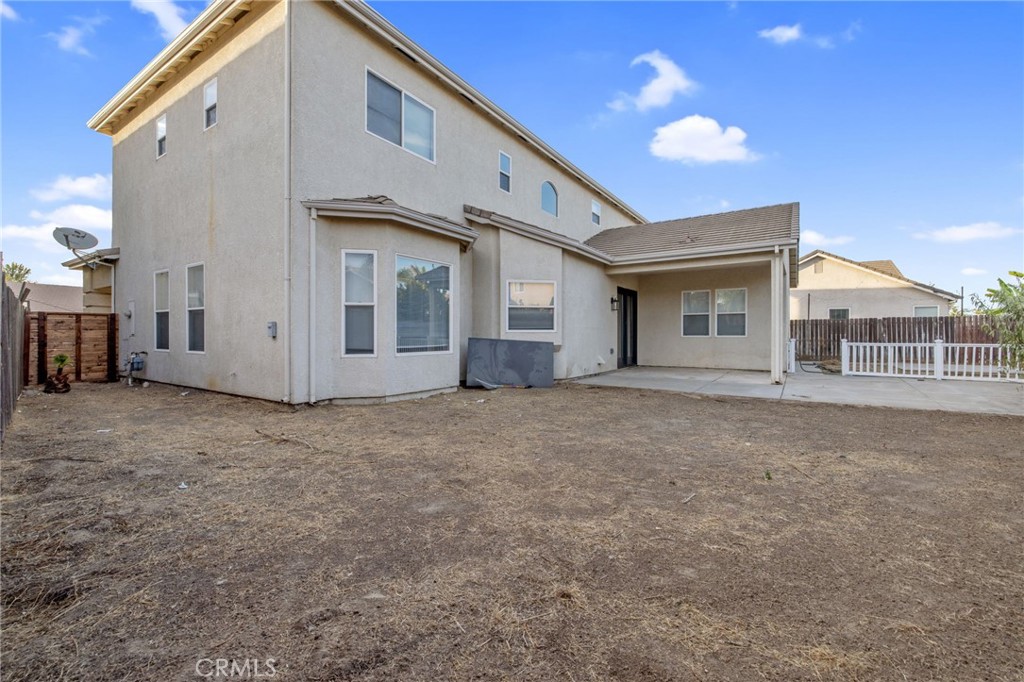 938 Ruby Way, Livingston, CA 95334