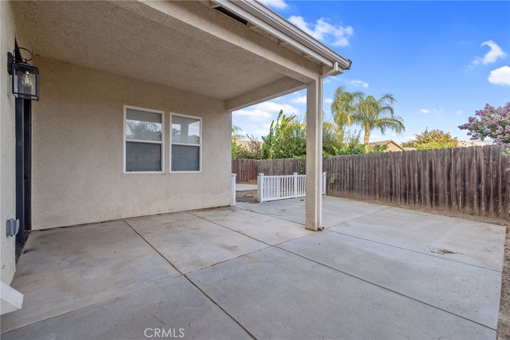 938 Ruby Way, Livingston, CA 95334