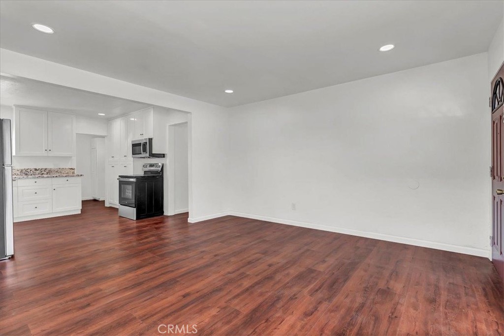 1015 Hall Ave, Corcoran, CA 93212