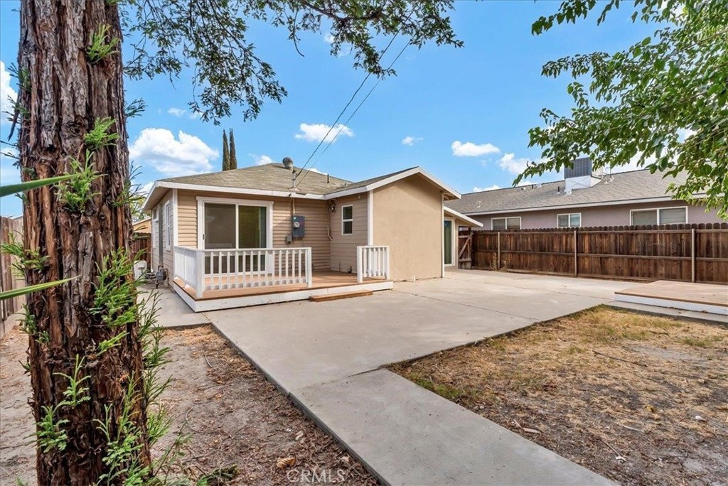 1015 Hall Ave, Corcoran, CA 93212