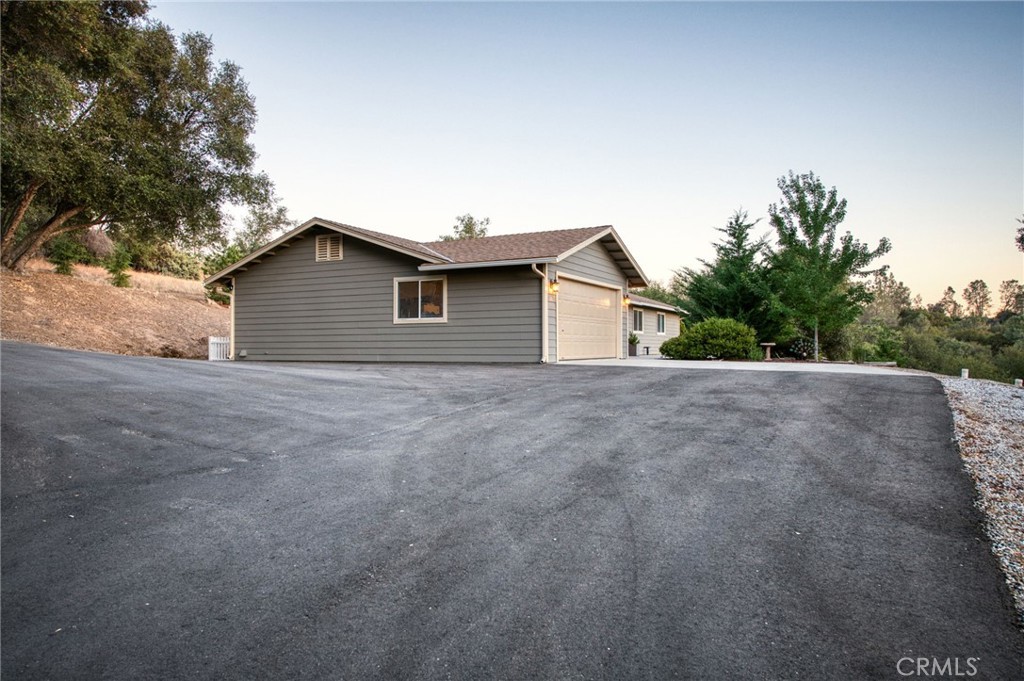 46946 Morning Sky Trl, Coarsegold, CA 93614
