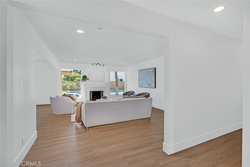 1335 S Waverly, Fresno, CA 93727