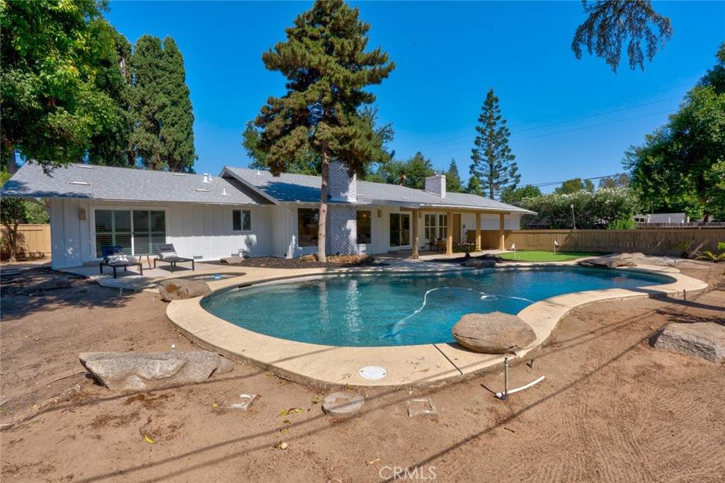 1335 S Waverly, Fresno, CA 93727