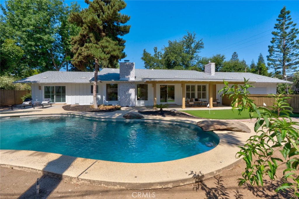 1335 S Waverly, Fresno, CA 93727