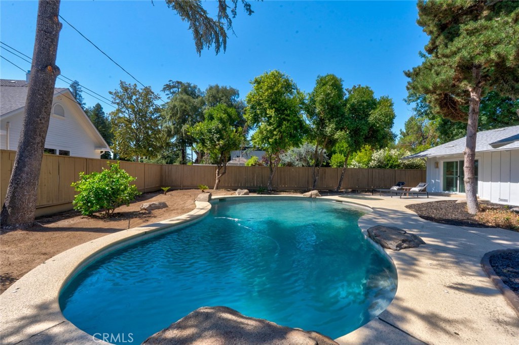 1335 S Waverly, Fresno, CA 93727