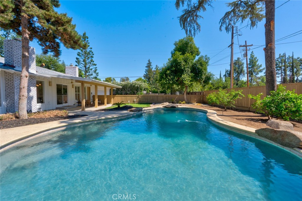 1335 S Waverly, Fresno, CA 93727