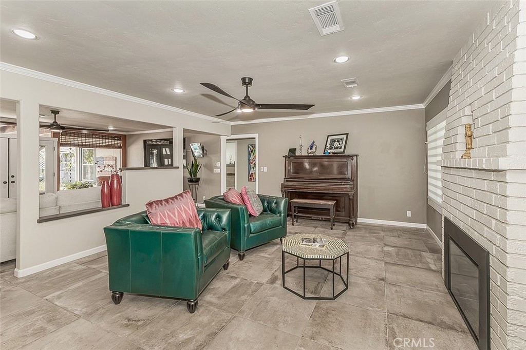 208 E Peralta, Fresno, CA 93704