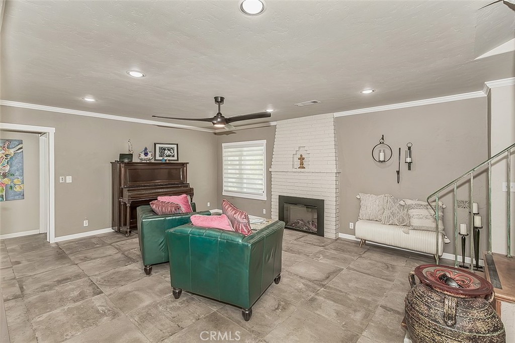 208 E Peralta, Fresno, CA 93704