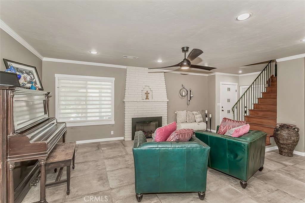 208 E Peralta, Fresno, CA 93704
