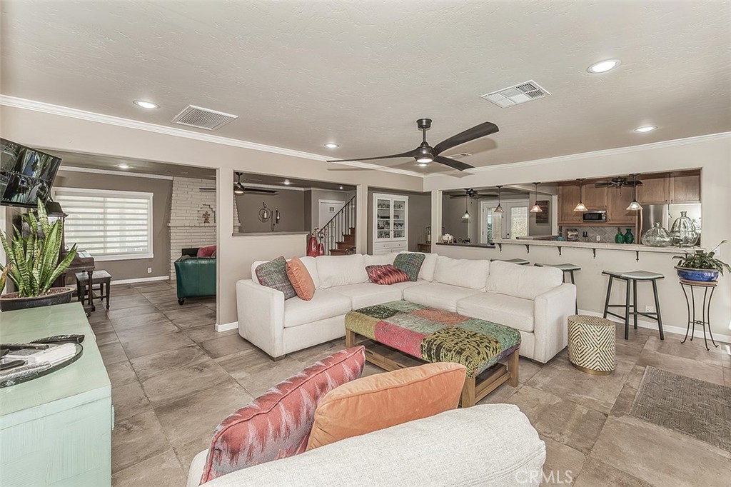 208 E Peralta, Fresno, CA 93704