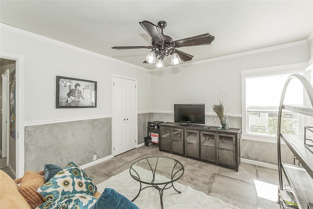 208 E Peralta, Fresno, CA 93704