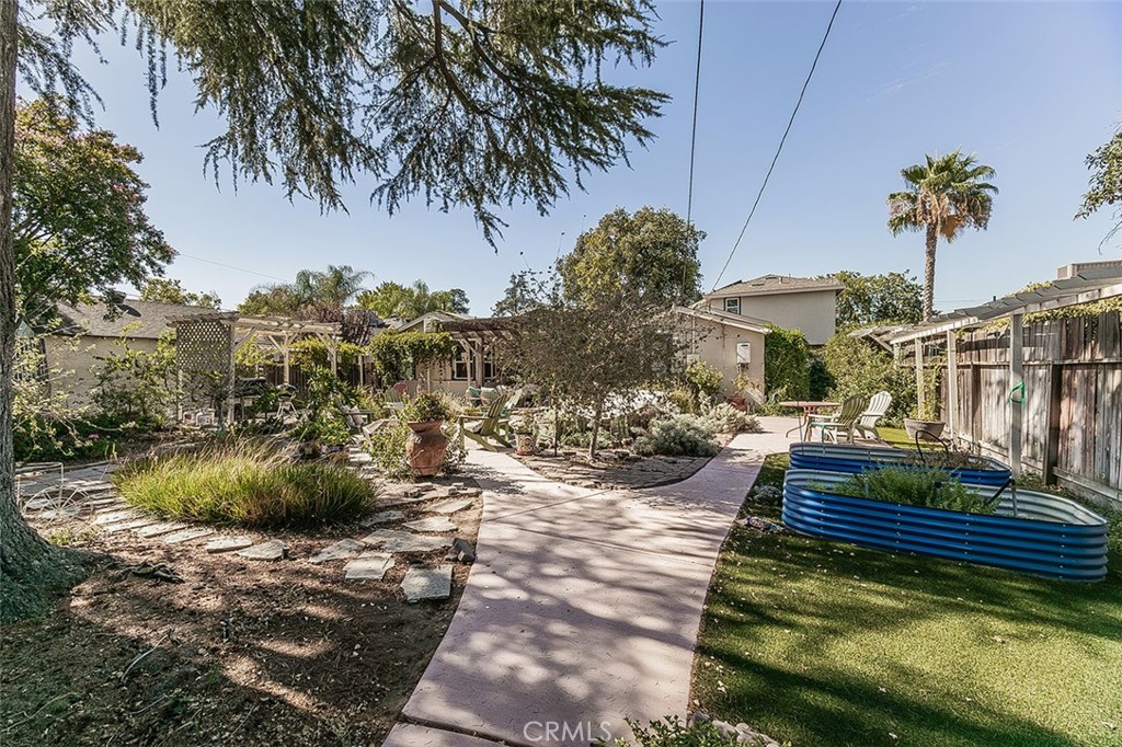 208 E Peralta, Fresno, CA 93704
