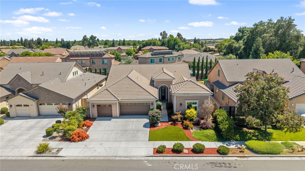 6545 W Wren, Visalia, CA 93291