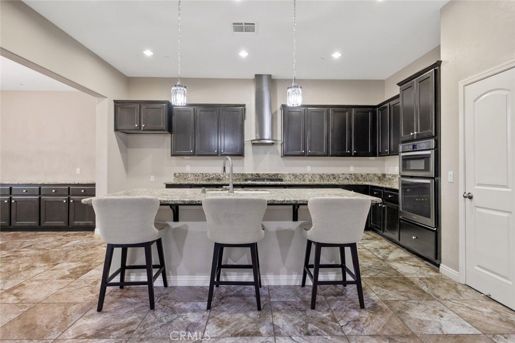 6545 W Wren, Visalia, CA 93291