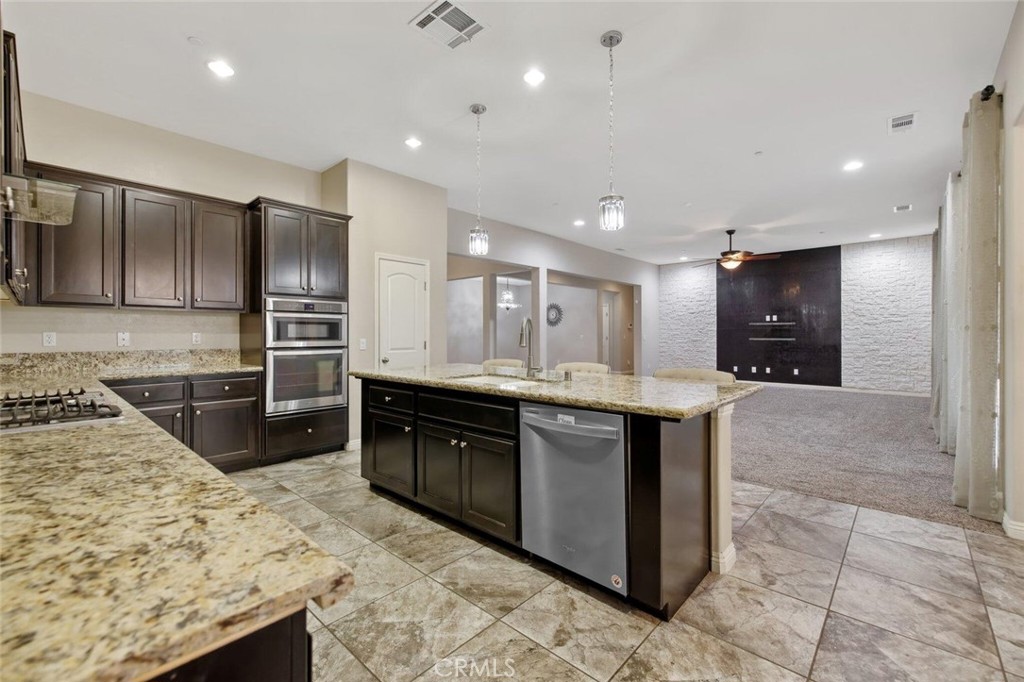 6545 W Wren, Visalia, CA 93291