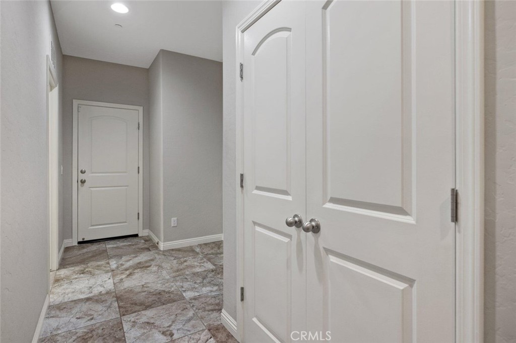 6545 W Wren, Visalia, CA 93291