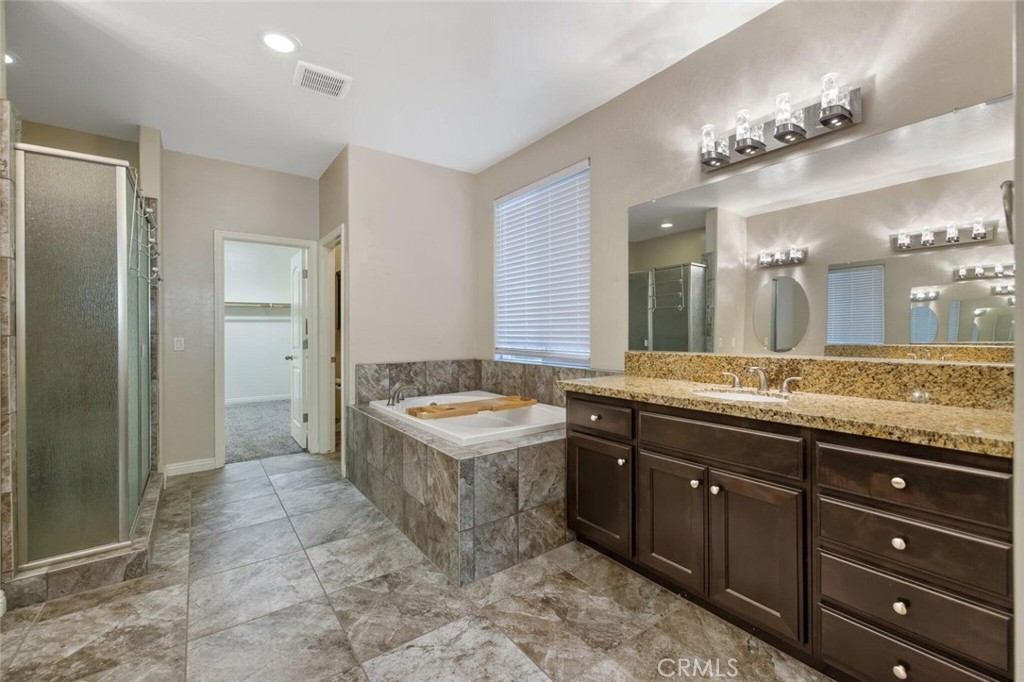 6545 W Wren, Visalia, CA 93291