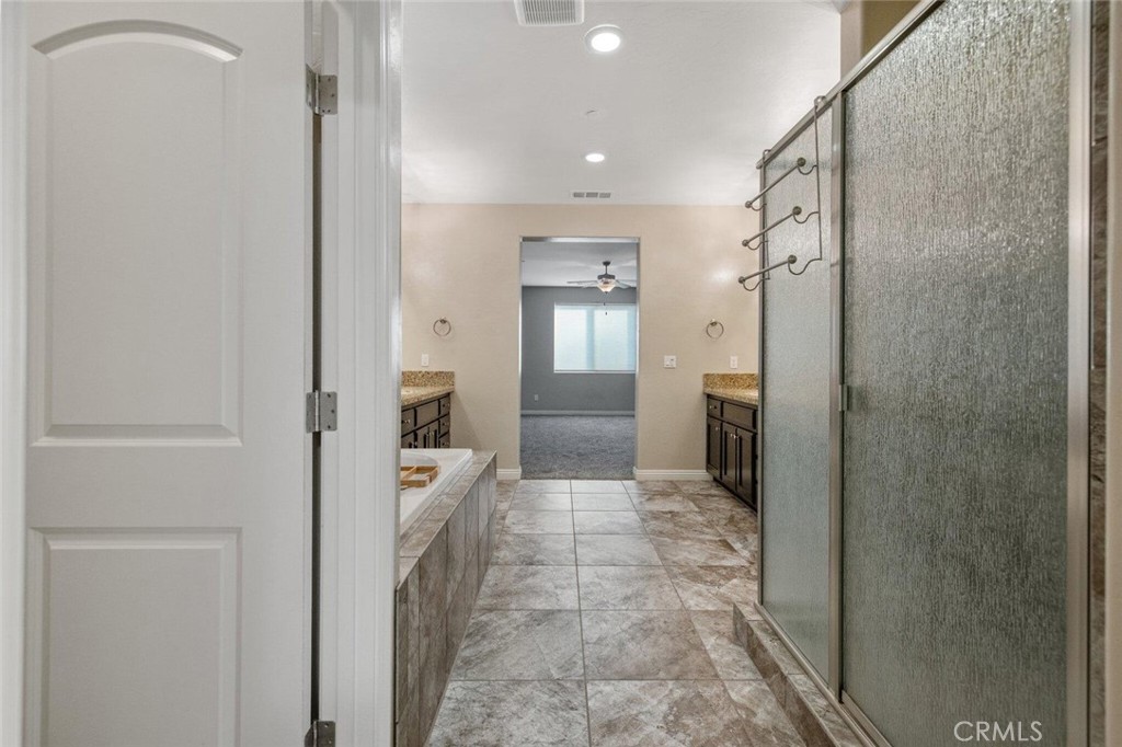 6545 W Wren, Visalia, CA 93291