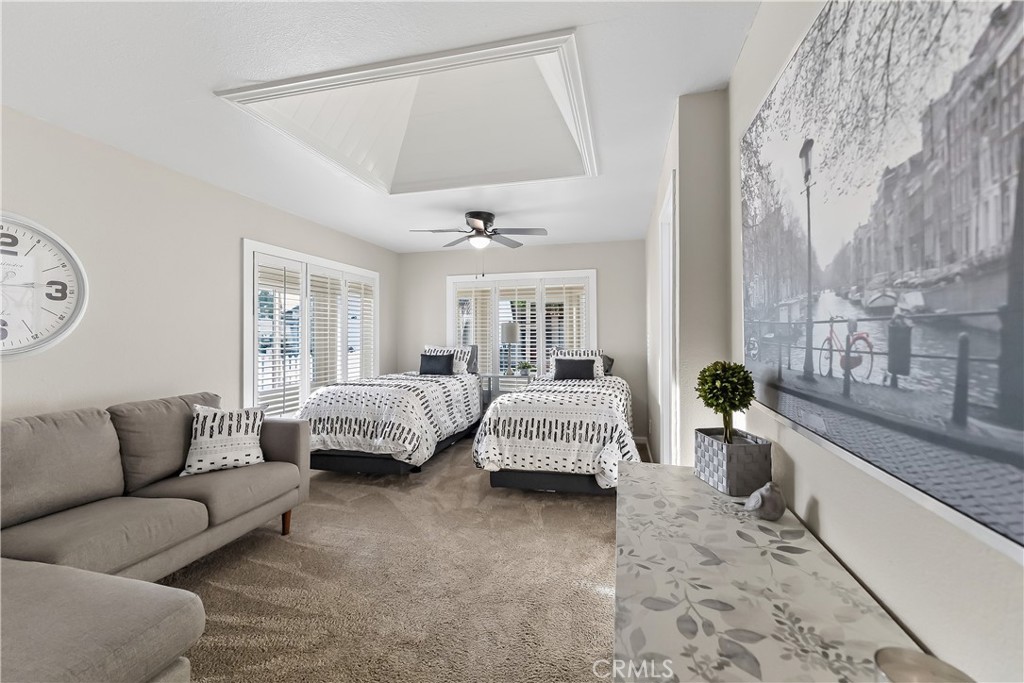 4733 E Richert, Fresno, CA 93726