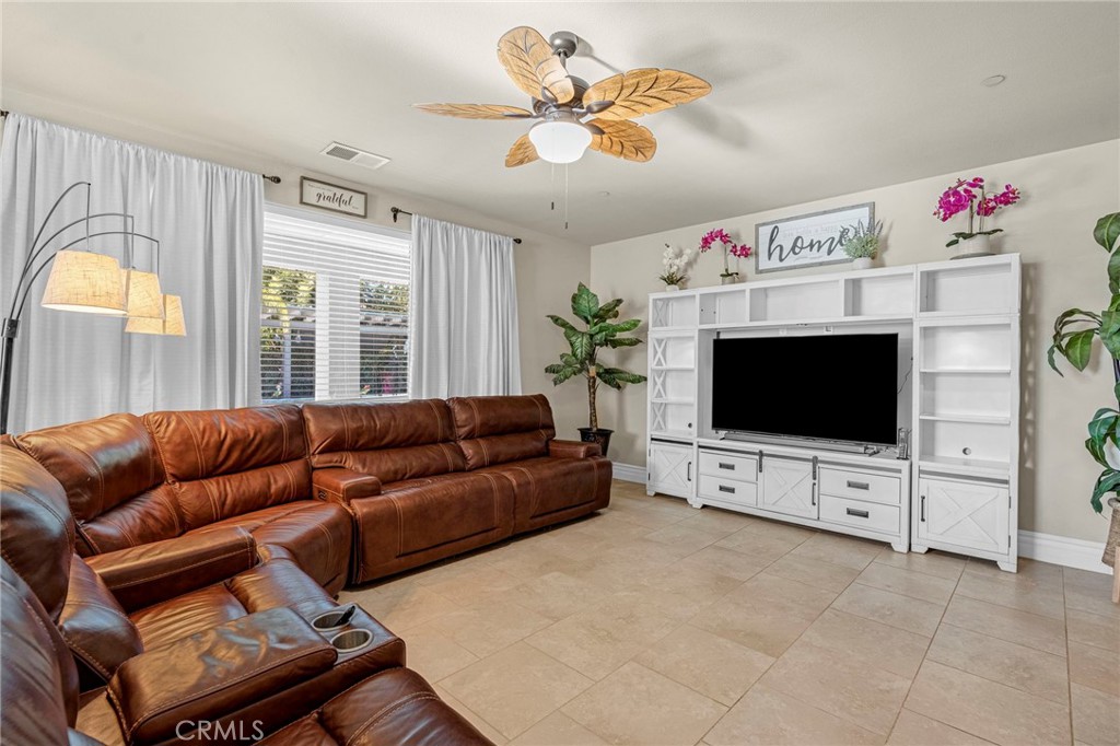 3101 Finchwood, Clovis, CA 93619