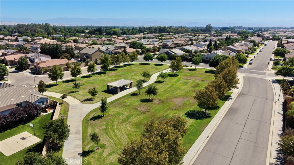 3101 Finchwood, Clovis, CA 93619
