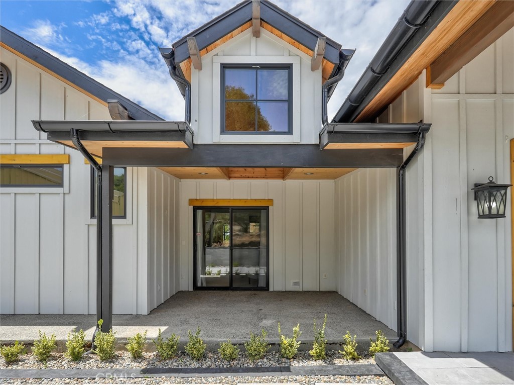 51291 Buckskin Ln, Oakhurst, CA 93644