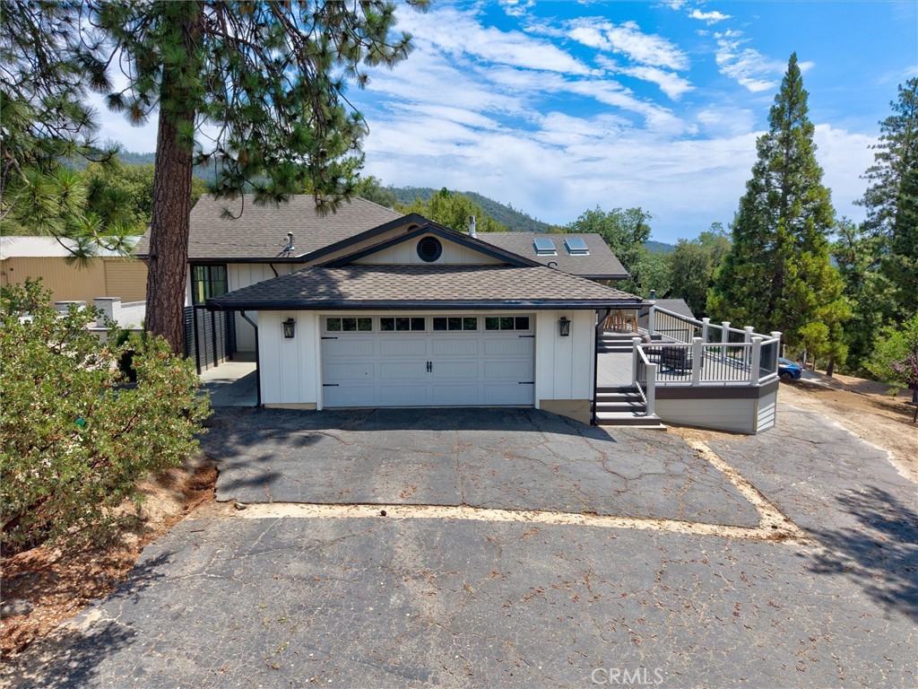 51291 Buckskin Ln, Oakhurst, CA 93644