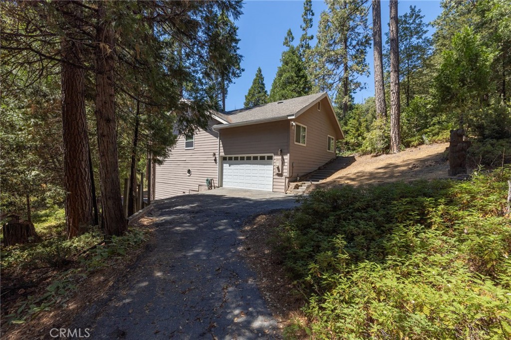 39964 N Cedar Vista, Bass Lake, CA 93644