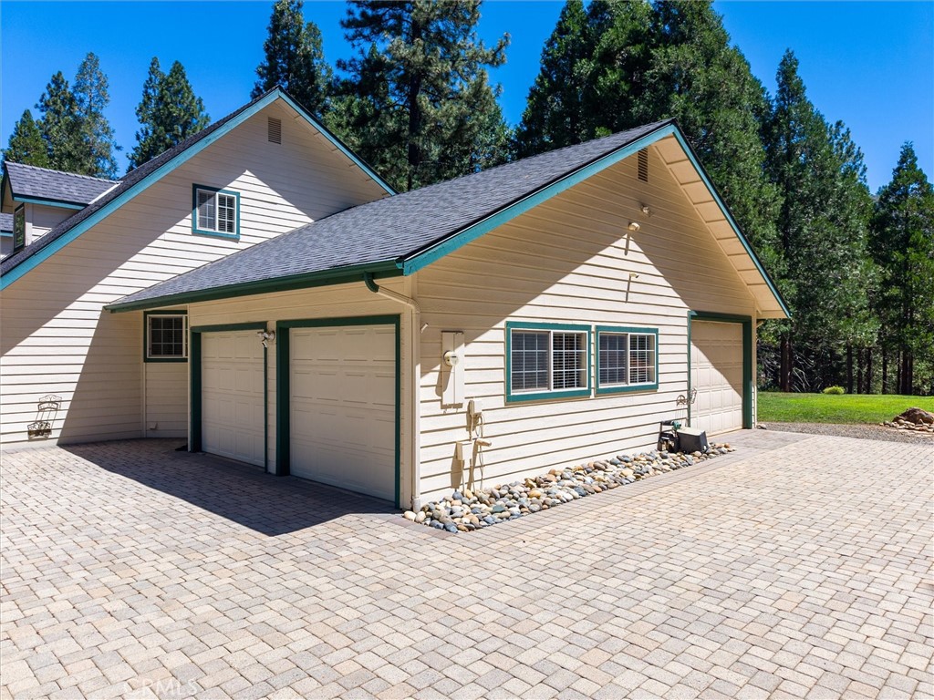 36213 Finegold Creek, North Fork, CA 93643