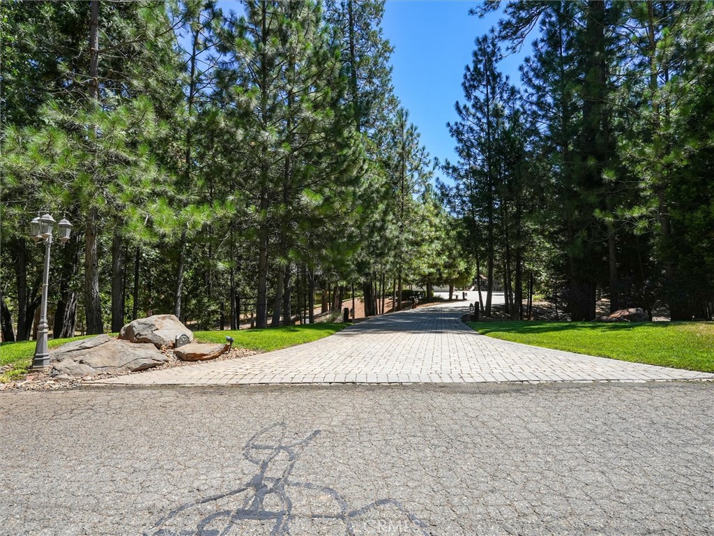 36213 Finegold Creek, North Fork, CA 93643