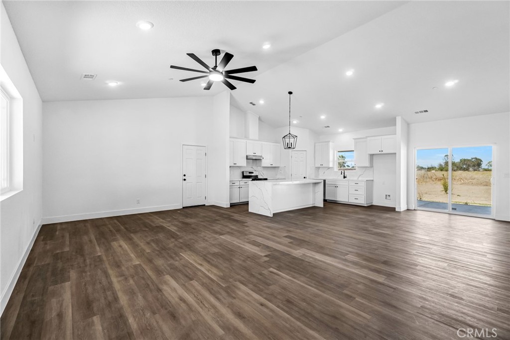 16836 N Lake, Madera, CA 93638