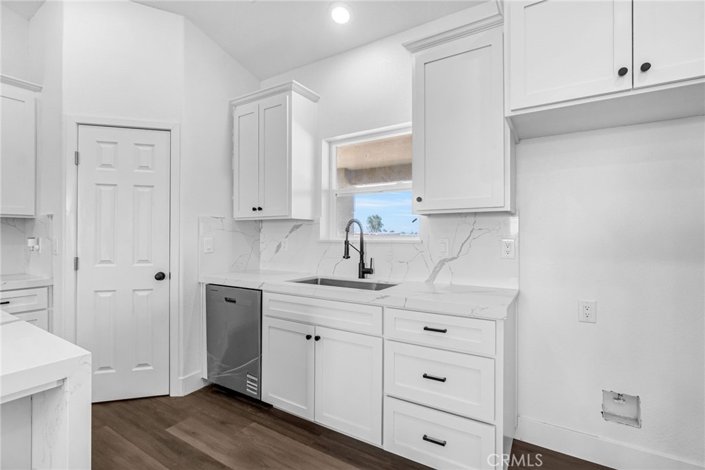 16836 N Lake, Madera, CA 93638
