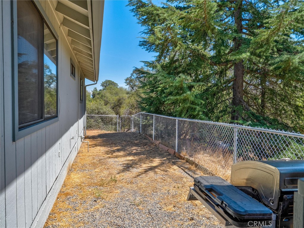 43710 Hilltop, Ahwahnee, CA 93601